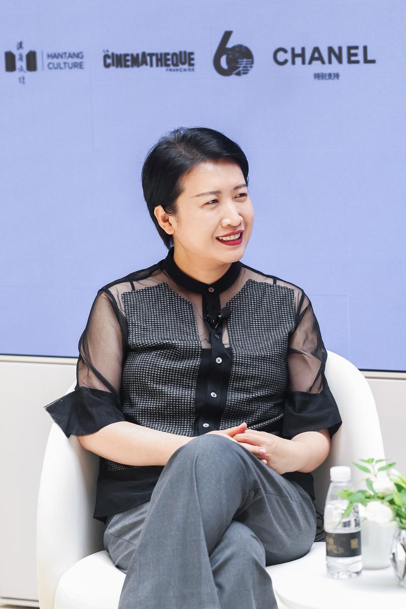 大圈伴游女孩招聘--《职场心计文学梦》讲述了女性在现代社会中所面临的复杂挑战