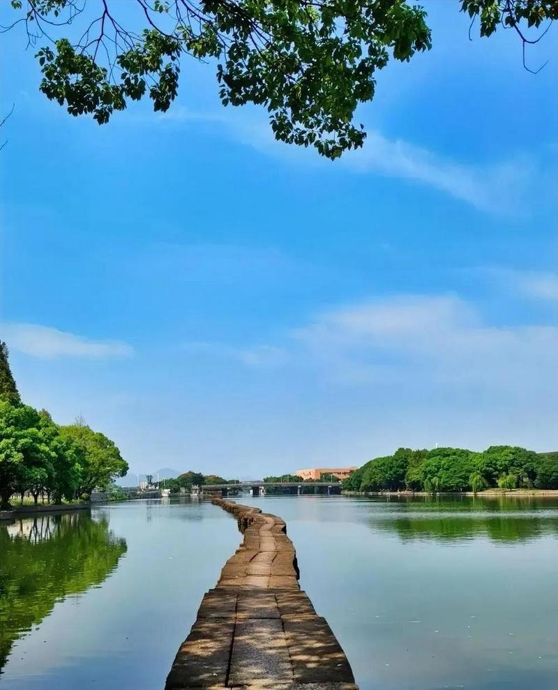 绍兴有哪些旅游景点？绍兴著名旅游景点盘点(图1)