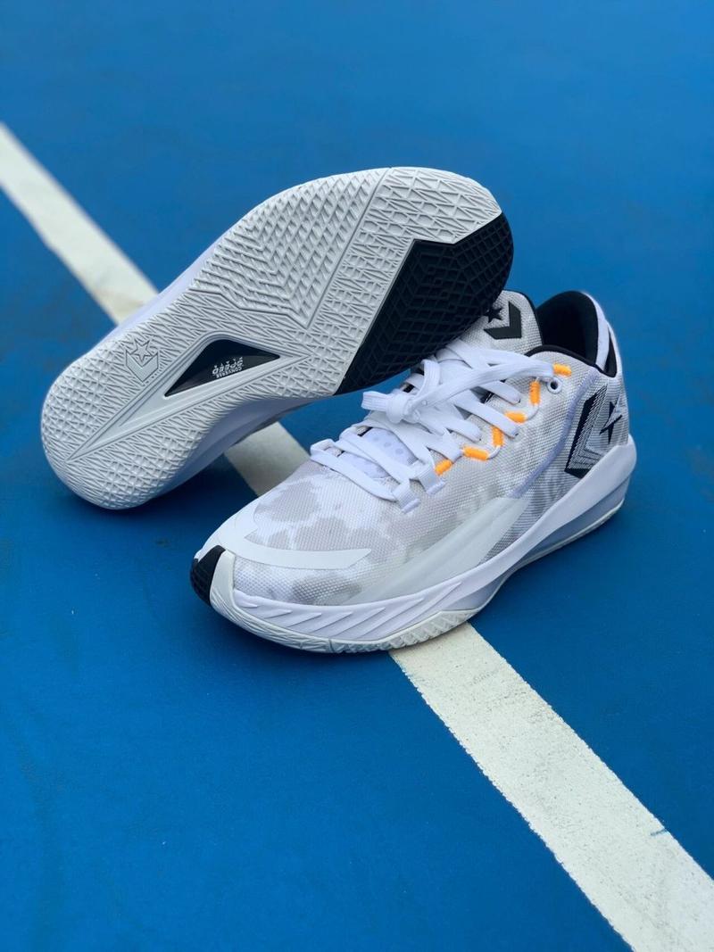 匡威重返篮球领域：全新Converse All Star Pro BB篮球鞋5月18日上市，售价140美元(图1)