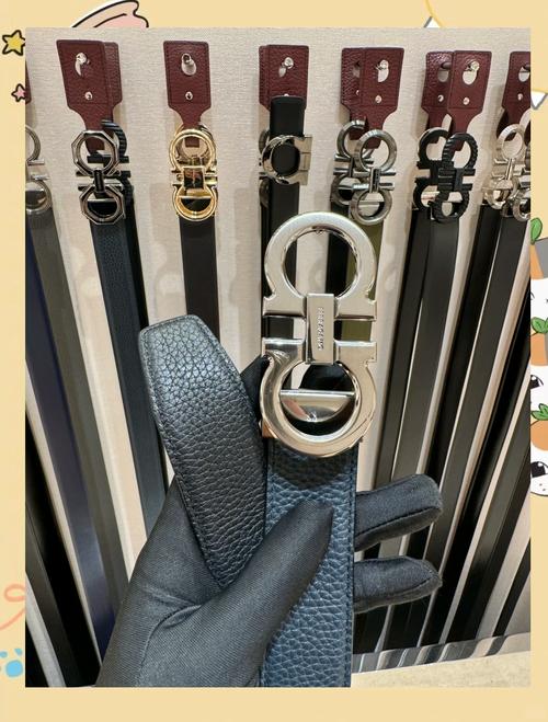 探索高仿皮带的低调奢华：时尚穿搭的秘密武器(图1)
