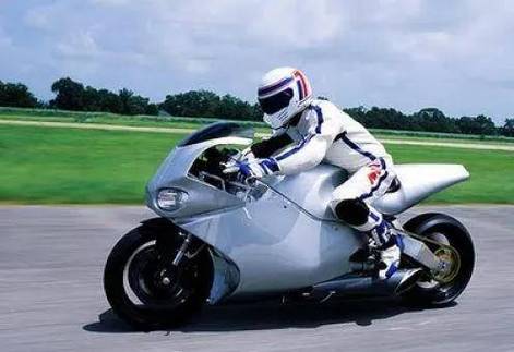 **豪华摩托车推荐：MTT Turbine Streetfighter与NCR Macchia Nera及NCR M16(图1)