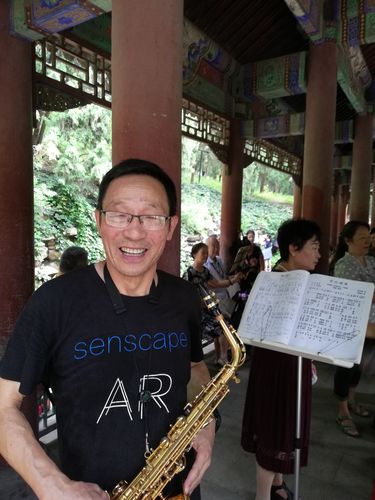 方田大都会音乐会南京电台唱歌热唱歌(图1)