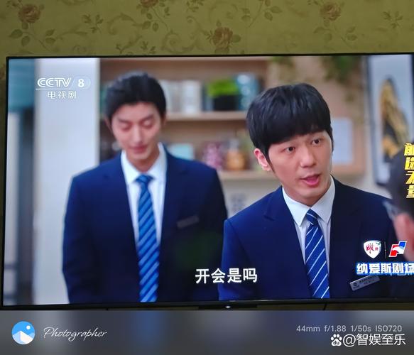 伴游招聘月薪百万--五部“务正业”国内职场剧：没有总统，没有鲜血，又好又好(图1)
