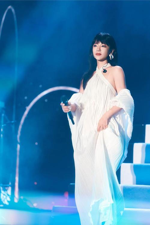 丁当会出演《歌手》吗？酷狗杏乐坊互动现场回应粉丝期待！(图1)