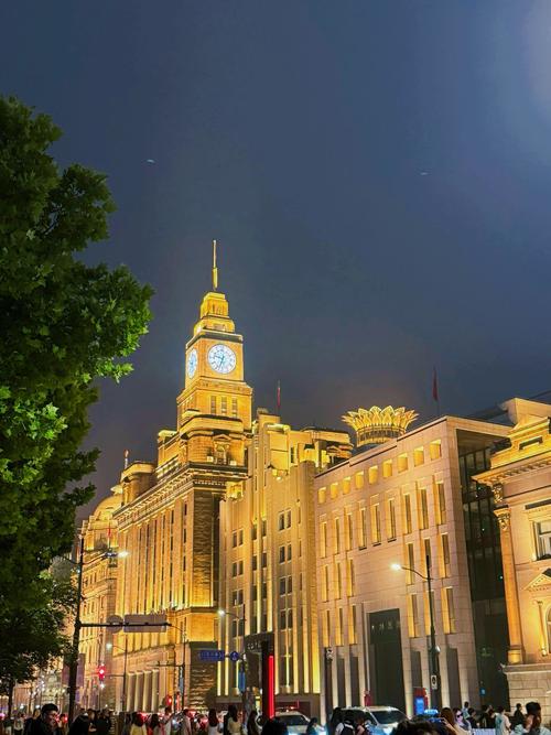上海十大好玩的旅游景点，南京路步行街可以说是购物者的天堂(图1)