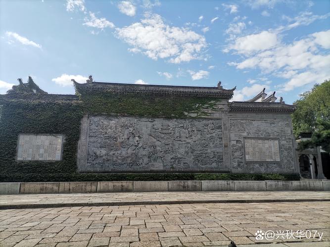 重庆富林不仅以腌制蔬菜而闻名，而且还拥有八个特殊景点，可以体验“山城”的神奇魅力(图1)