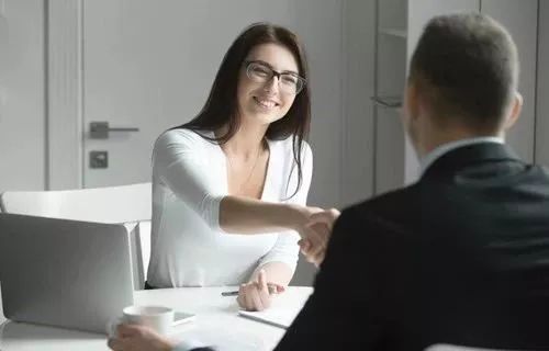 工作找好了吗？“自我介绍”小技巧，让你面试更出彩(图2)