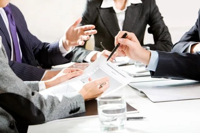 “35岁”陶瓷人的职场危机：出逃或重启前要反思这两点(图6)