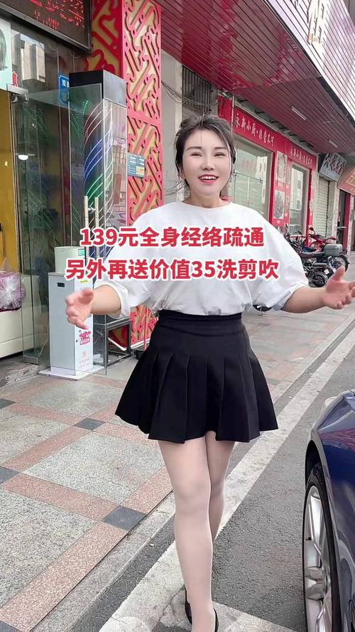 大圈女孩招聘-南宁伴游招聘高端模特(大圈中圈小圈游艇名媛)跟我团队有钱赚(图1)
