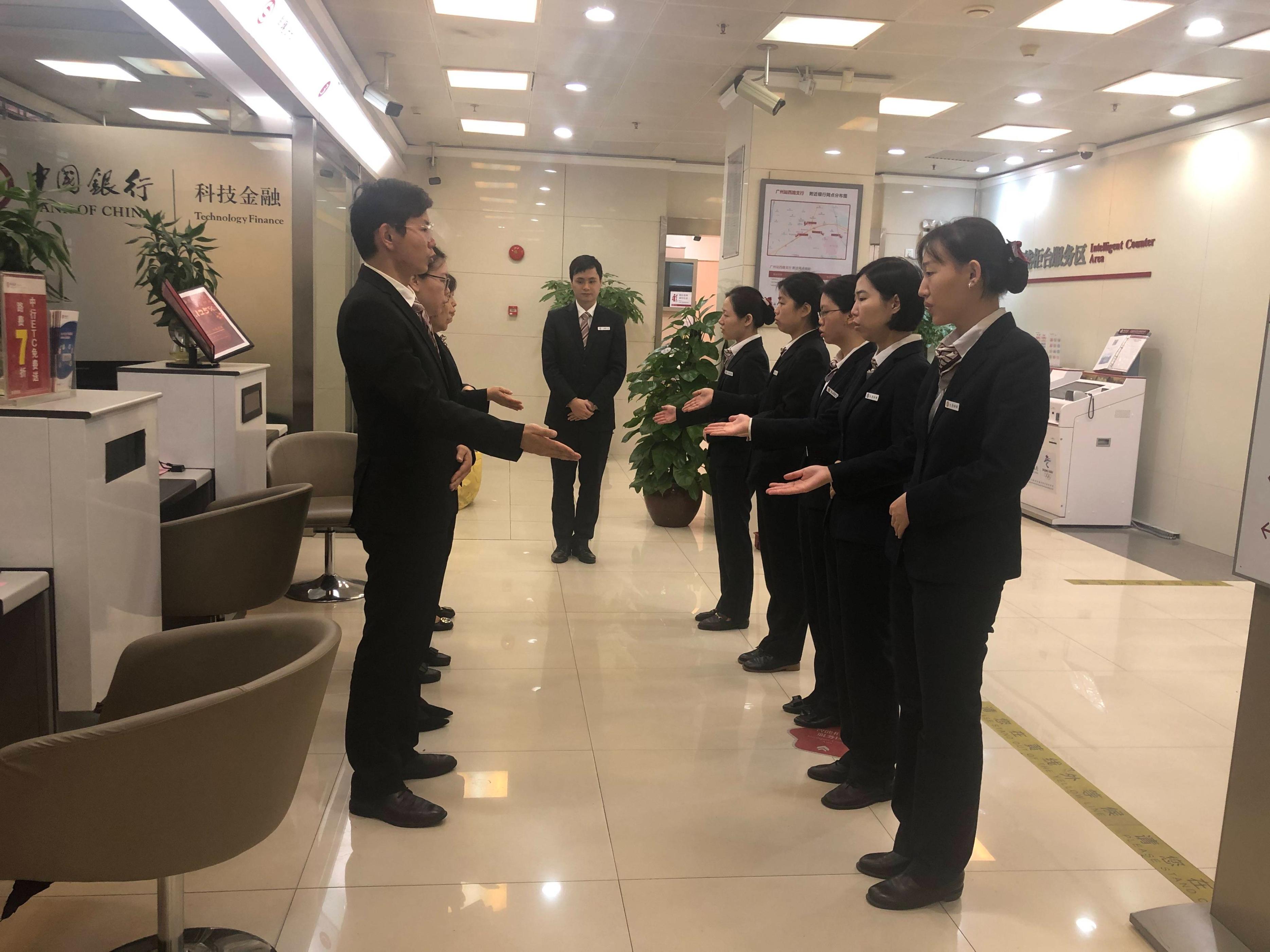 春节前银行人：压力高到崩溃(图2)