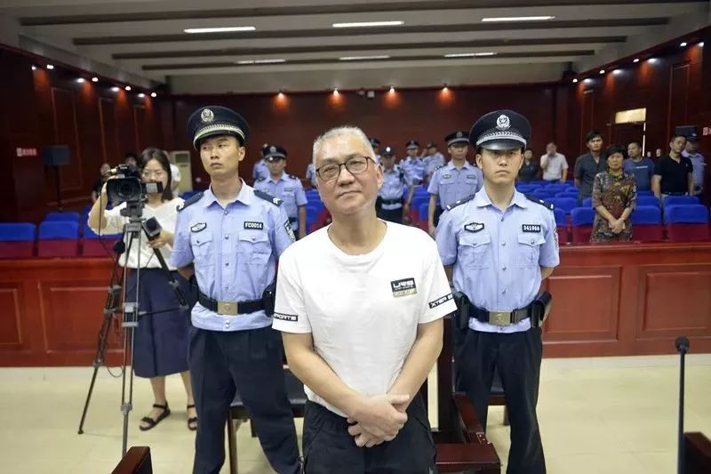 扇民警耳光、打落副局长牙齿 “一霸手”公安局长缘何如此霸道？(图2)