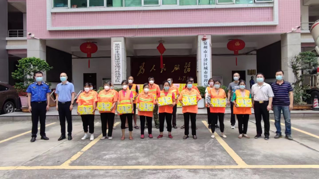 福建工会广泛开展防暑降温慰问活动（四）(图3)