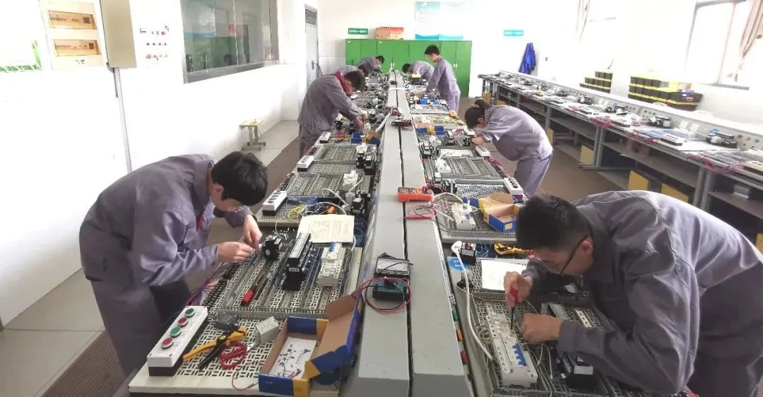 学技术、考大学，圆青春梦想——2022美丽的诸暨技师学院欢迎你(图21)
