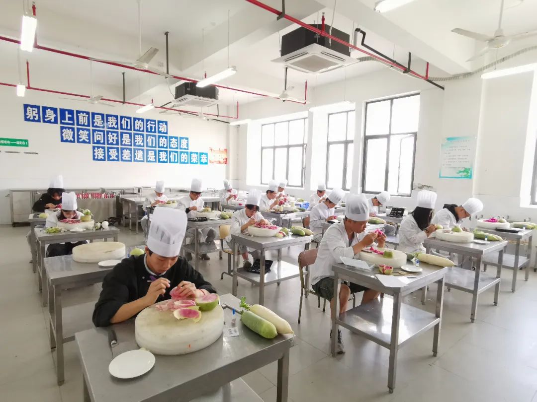 学技术、考大学，圆青春梦想——2022美丽的诸暨技师学院欢迎你(图32)