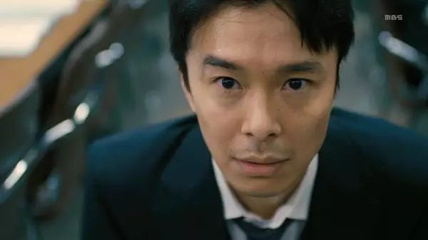 “工作就是抢功”！很敢拍的职场日剧又燃又痛啊(图4)