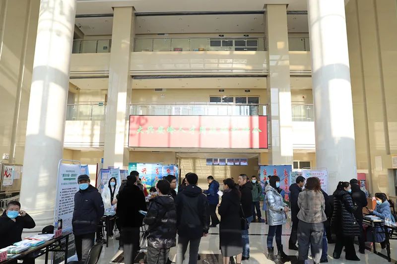 搭聚智平台 纳医学英才——大兴安岭“人才周”举办牡丹江医学院现场招聘会(图4)