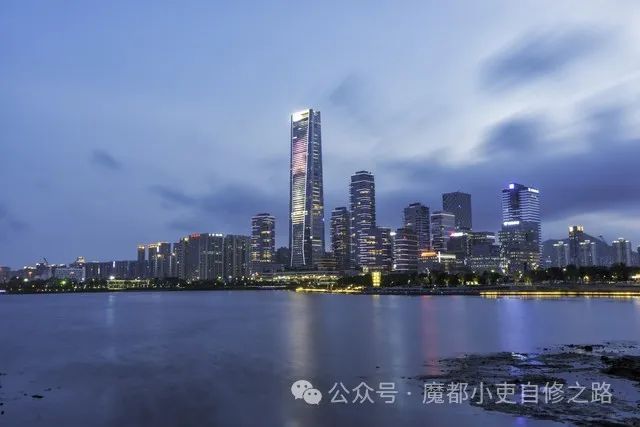 温州老师跳槽深圳，工作压力倍增，来了还大幅降薪了，很迷茫(图1)