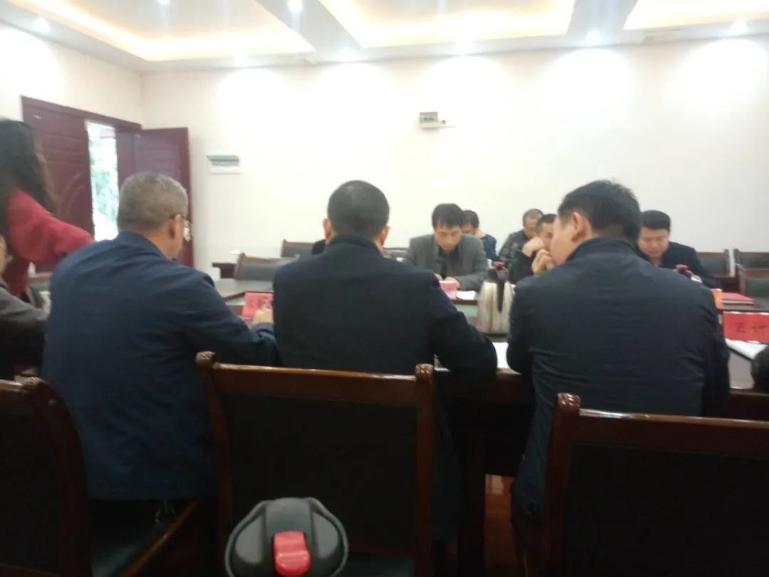 坐办公室的人，估计考不了一建了(图1)