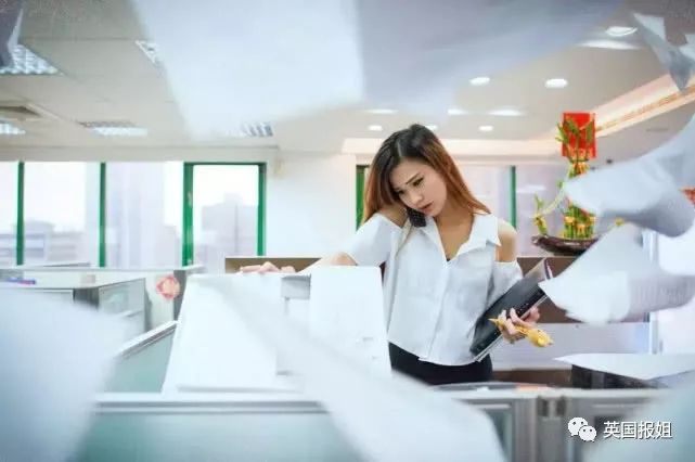 职场女性必须穿高跟鞋？9102年了！这是什么奇葩规定！(图3)