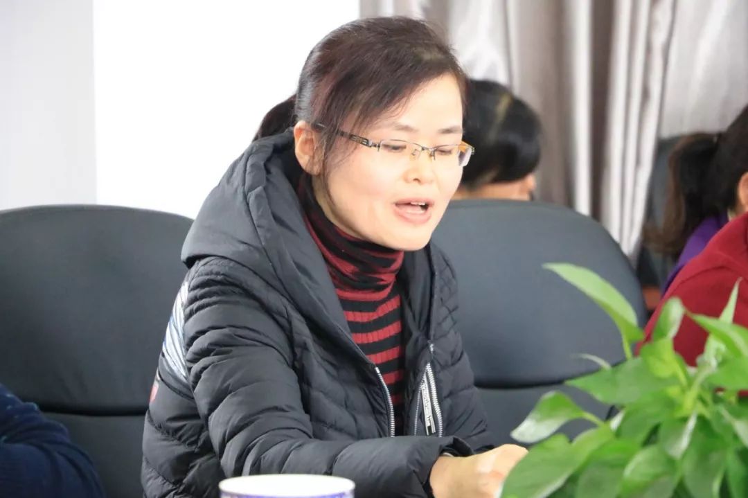 城关中心小学举行班主任工作经验交流会(图11)