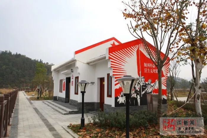中共中央印发《党政领导干部选拔任用工作条例》；“我从来不炒股”的吴晓波老师要曲线上市？丨浙江早班车(图2)