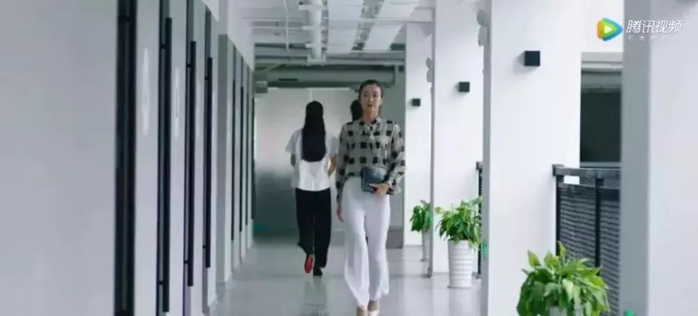 闪购女神图鉴 || 遇见更好的自己，职场女神闪闪惹人爱！(图5)