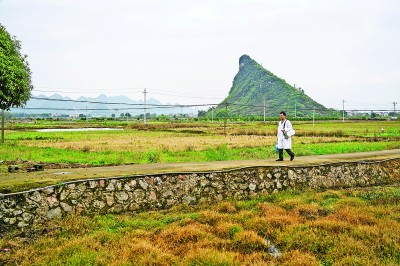 村里来了大学生村医(图5)