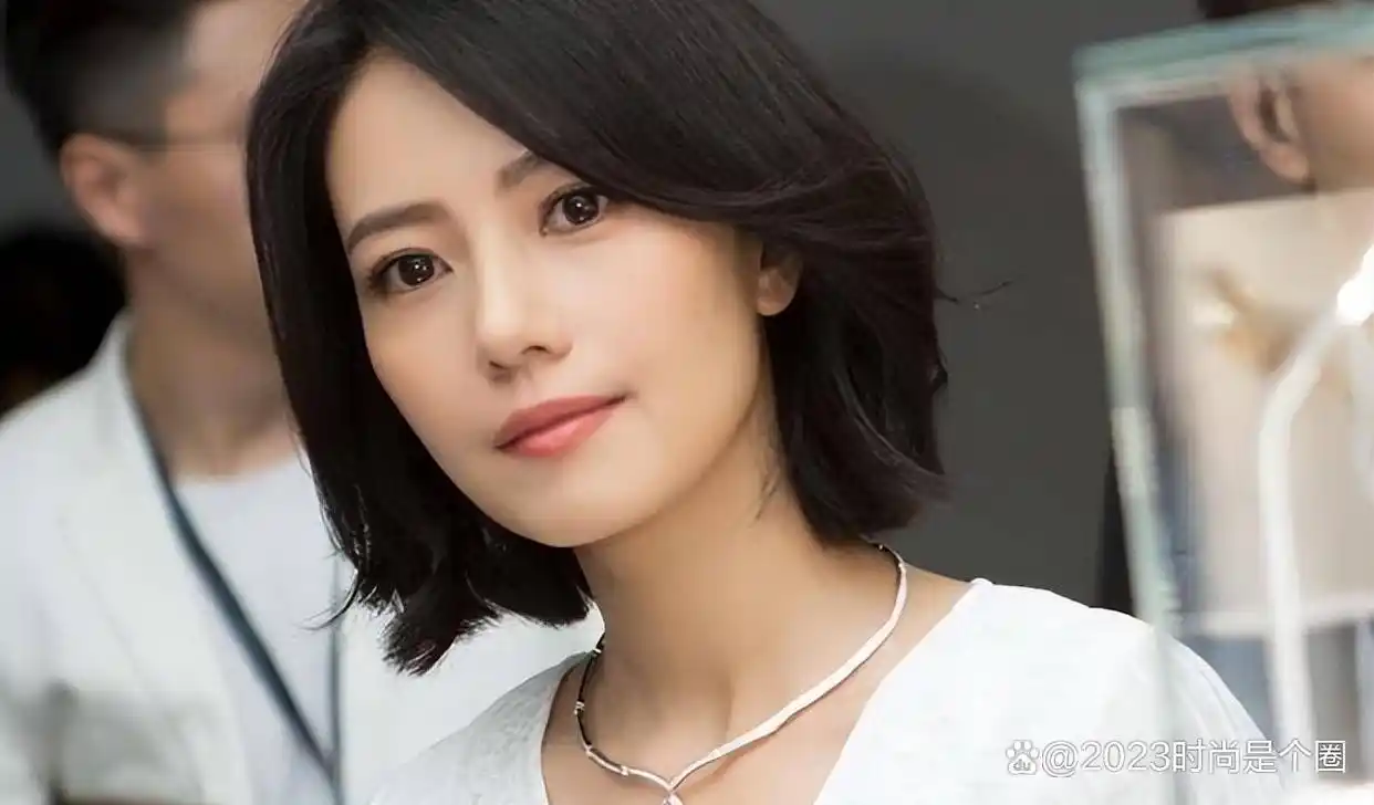 职场女性，选择短发发型，让你的气质瞬间UP！(图6)