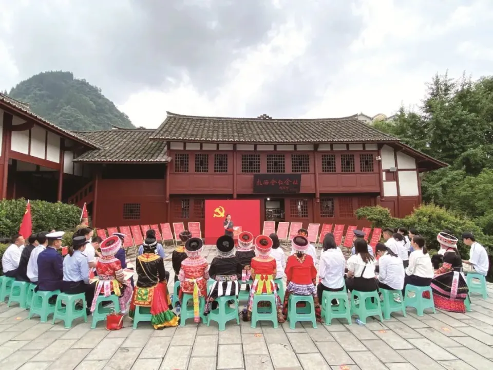 昭通广播电视台新闻综合广播《大家说法》（217）关注《云南省民族团结进步示范区建设条例》(图1)