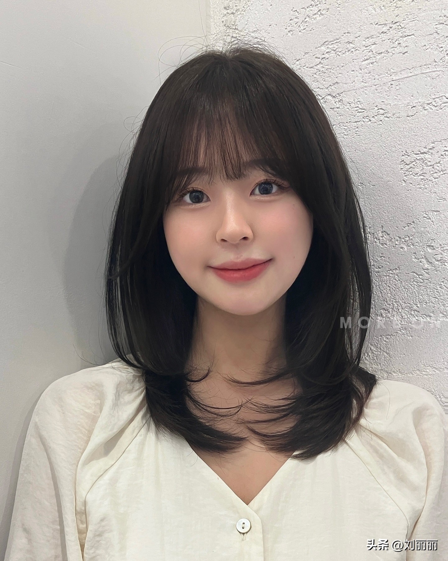最值得尝试的女发：瘦脸微扣锁骨发，让你挑不出毛病(图8)