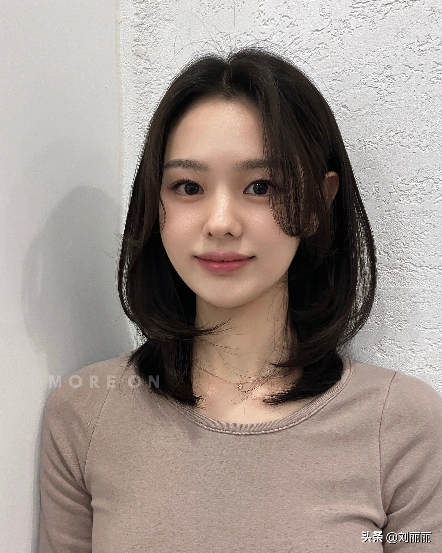 最值得尝试的女发：瘦脸微扣锁骨发，让你挑不出毛病(图7)