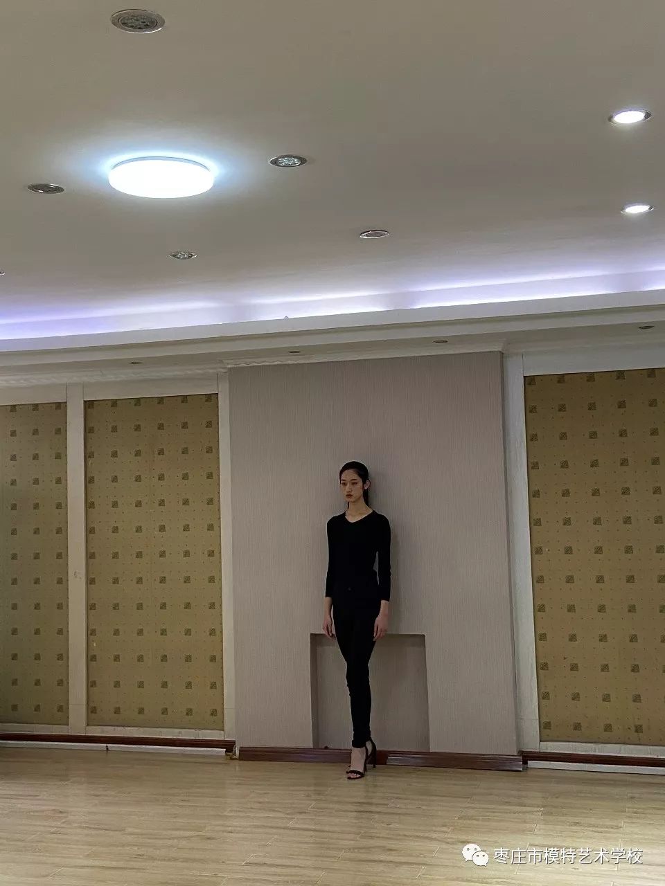 欢迎上海英模文化模特经纪公司来我校挖掘新星(图5)