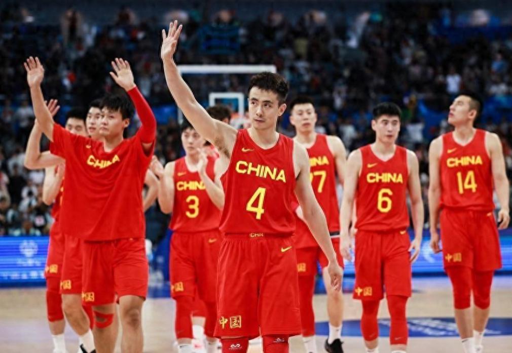 与名模离婚净身出户4年后，39岁的前男篮国手孙悦，现已判若两人(图3)