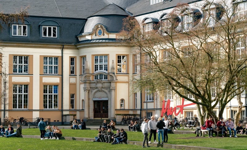 那些容易被忽略的优秀英国商学院 不要错过！(图1)